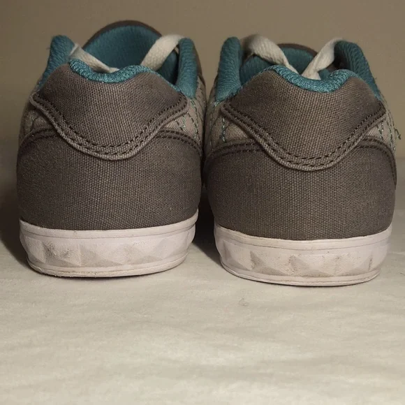 Girls Etnies Sneakers Size 12 Youth Shoes Logo - Picture 5 of 10